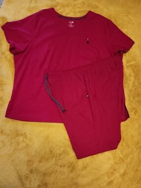 koi Women's Burgundy Red Track Jogger Scrub Set 3X Top XL Joggers